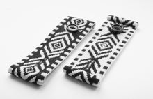 Lade das Bild in den Galerie-Viewer, Ethno-Cuffstripes